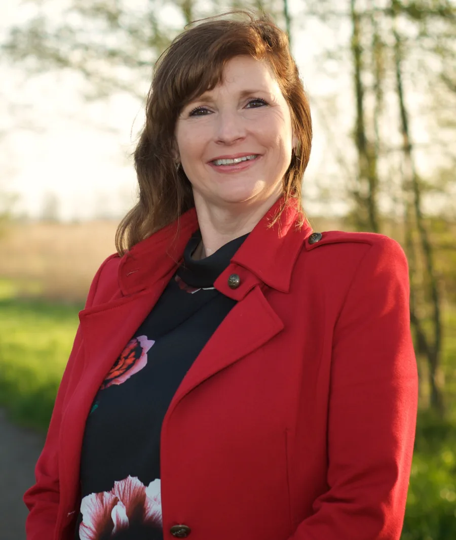 Portretfoto Astrid Lakeman, oprichter van Lakeman Bewindvoering
